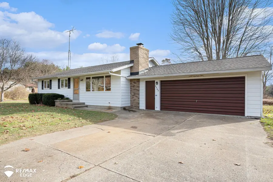 2542 Cornell, Lapeer, MI 48446 - Image #2