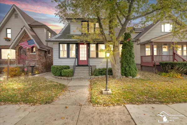 1519 Fort Park, Lincoln Park, MI 48146