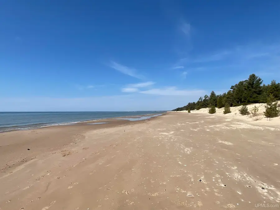 4264 FF Top O Lake, Gulliver, MI 49840 - Image #2