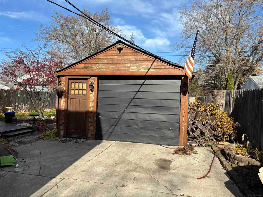 14943 Myola, Warren, MI 48089 - Image #2