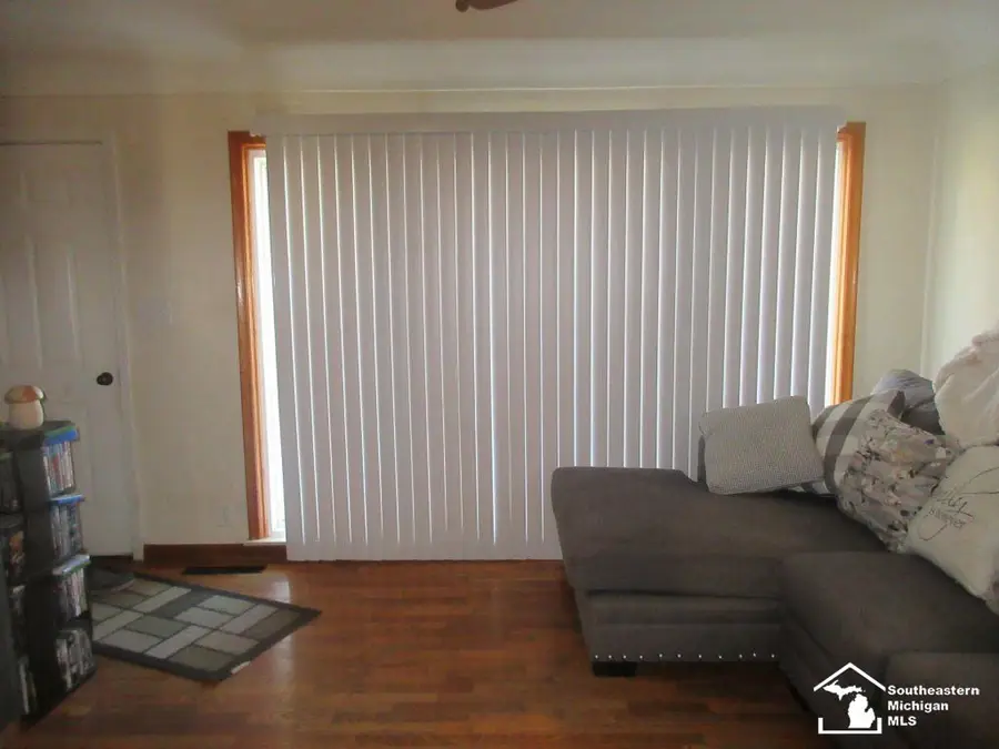 1851 Erie, Monroe, MI 48161 - #2