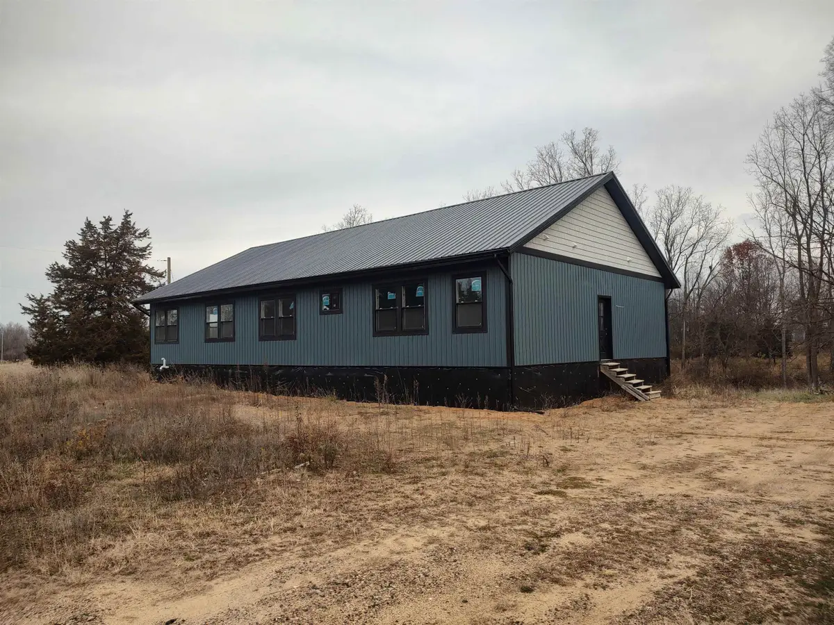 3965 Vandekarr, Owosso, MI 48867 - Image #1