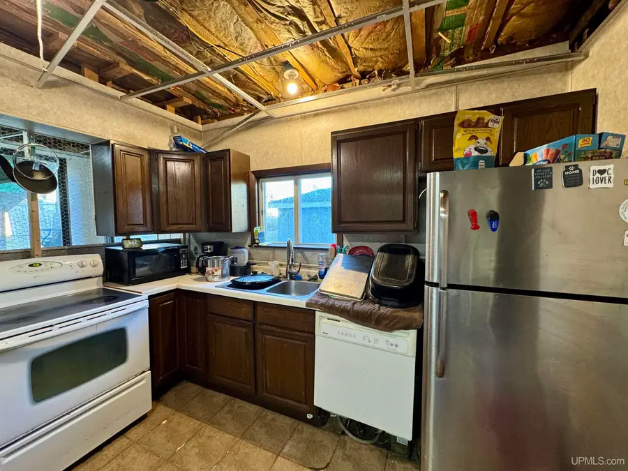 416 E Stanton, Iron Mountain, MI 49801 - Image #2