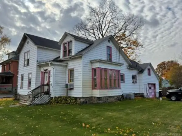122 N Cleveland, Galien, MI 49113