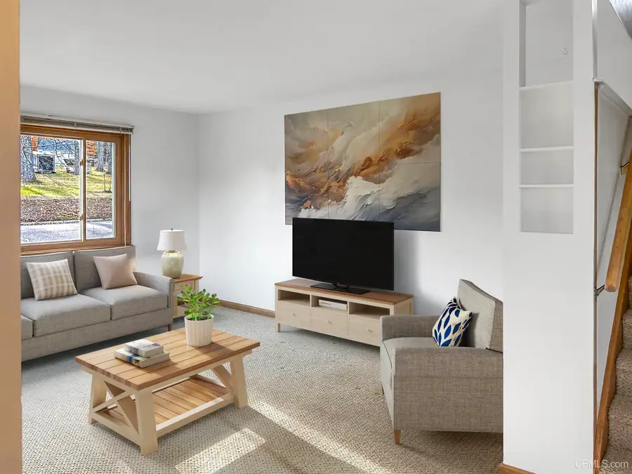 331 E Varnum, Munising, MI 49862 - Image #2