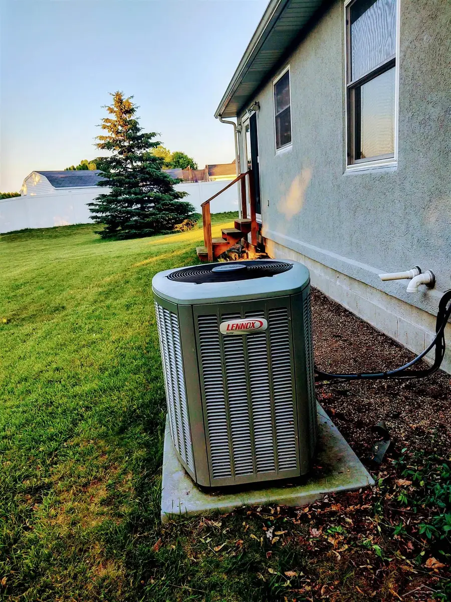 661 E Beaver, Kawkawlin, MI 48631 - Image #3