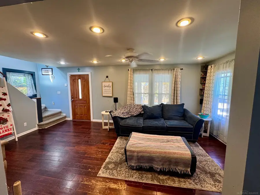 85 Childress, Rochester Hills, MI 48307 - Image #3