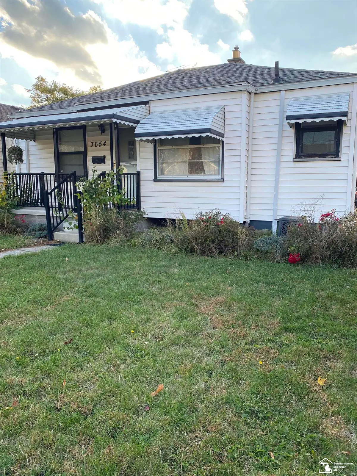 3654 20th, Wyandotte, MI 48192 - #1