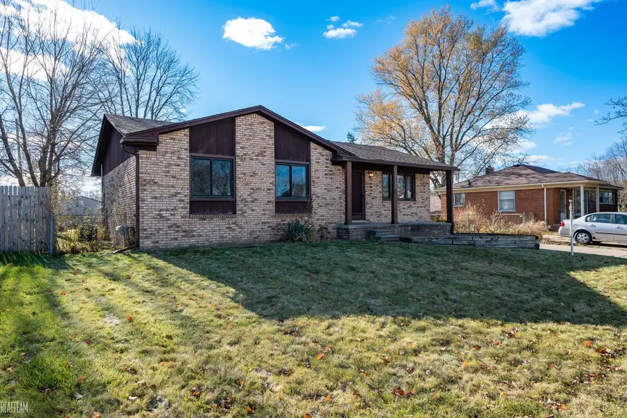 13696 Harthill, Warren, MI 48089 - Image #2