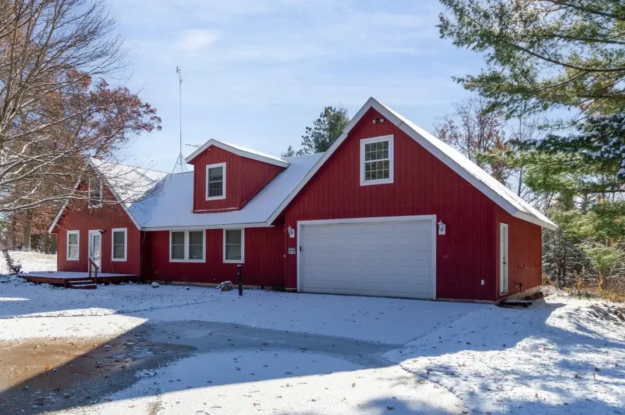 650 Linda, Harrison, MI 48625 - #2