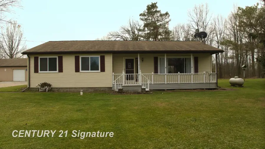 1162 E Farrand, Clio, MI 48420 - Image #2