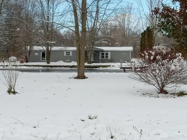 6376 E Ravenswood, Smiths Creek, MI 48074