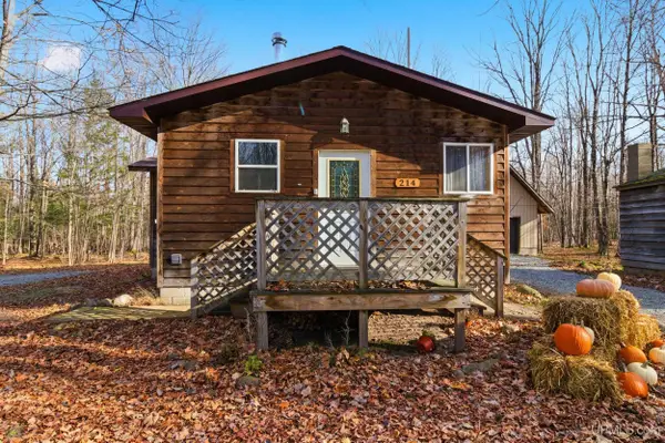 214 County Road Kci, Marquette, MI 49855