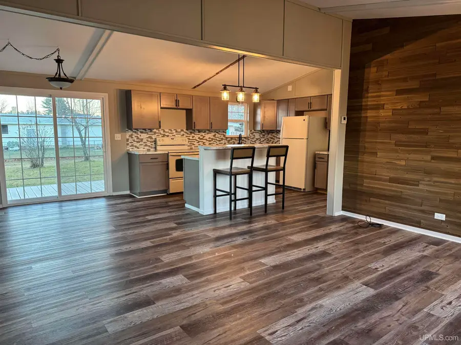 1755 S Rose, Ishpeming, MI 49849 - Image #2