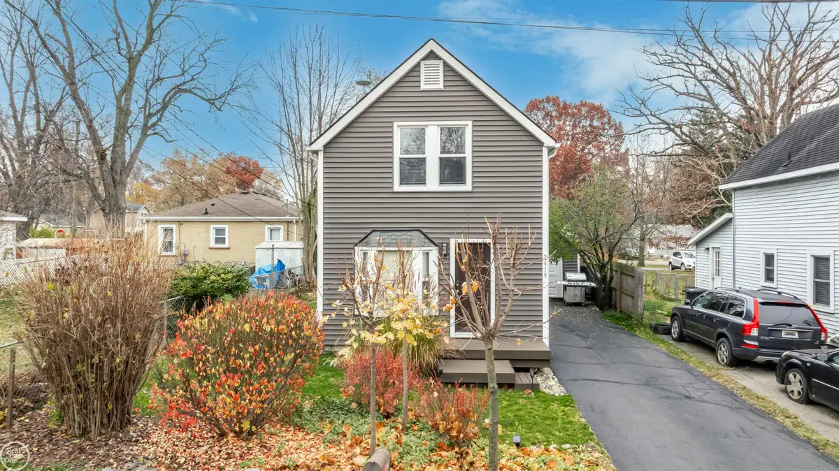 2419 Fordham, Keego Harbor, MI 48320 - #1