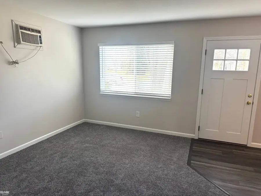 22417 Maxine, Saint Clair Shores, MI 48080 - Image #3