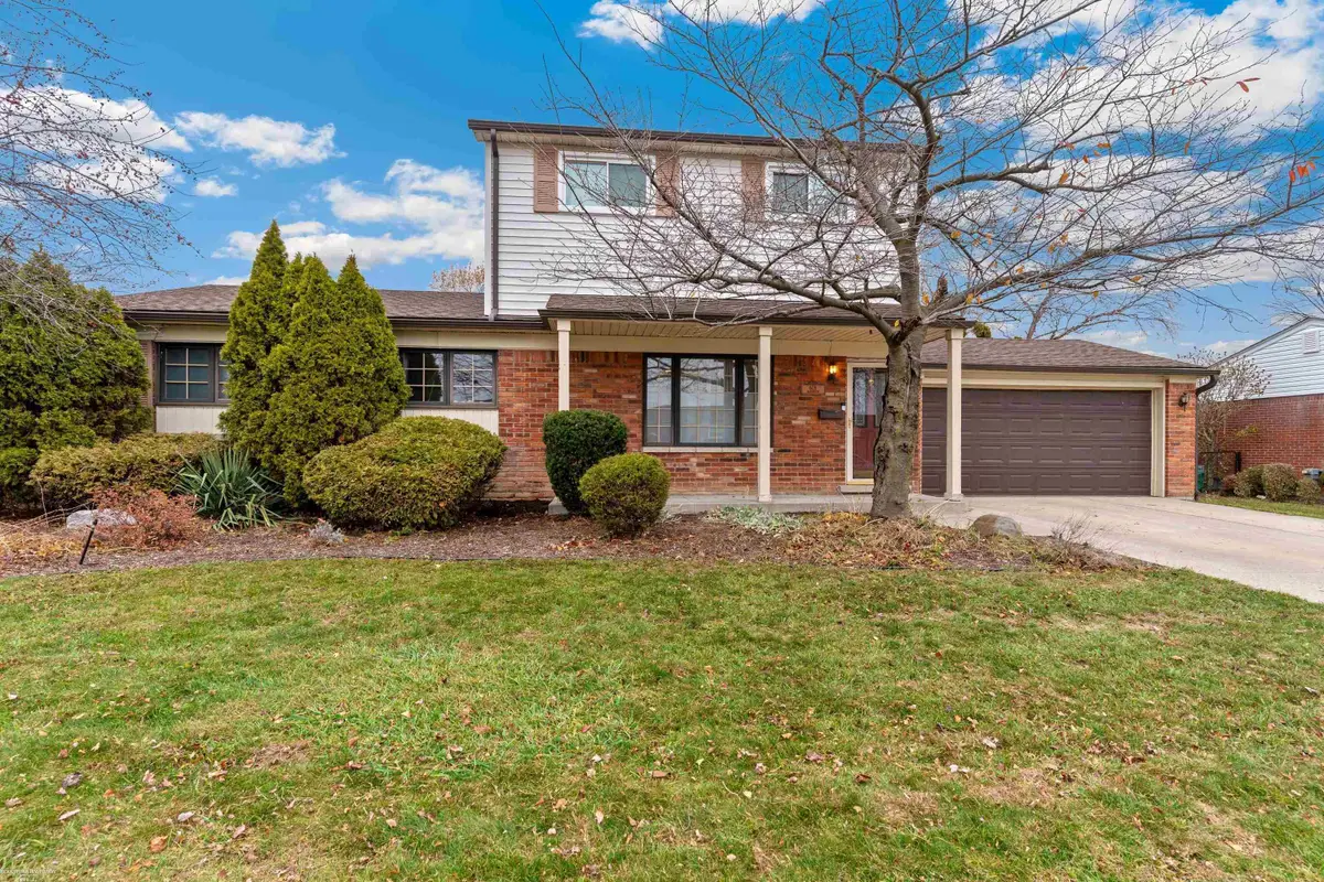 609 Manchester, Madison Heights, MI 48071 - Image #1