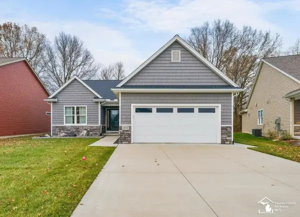 6890 Summerlyn Lakes, Lambertville, MI 48144