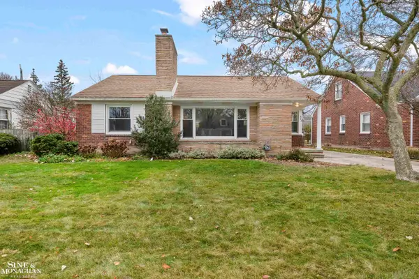 463 Colonial, Grosse Pointe Farms, MI 48236