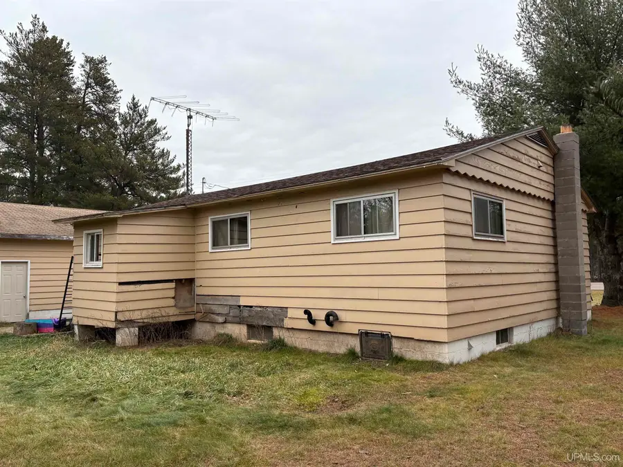 36086 County Road 581, Ishpeming, MI 49849 - Image #2