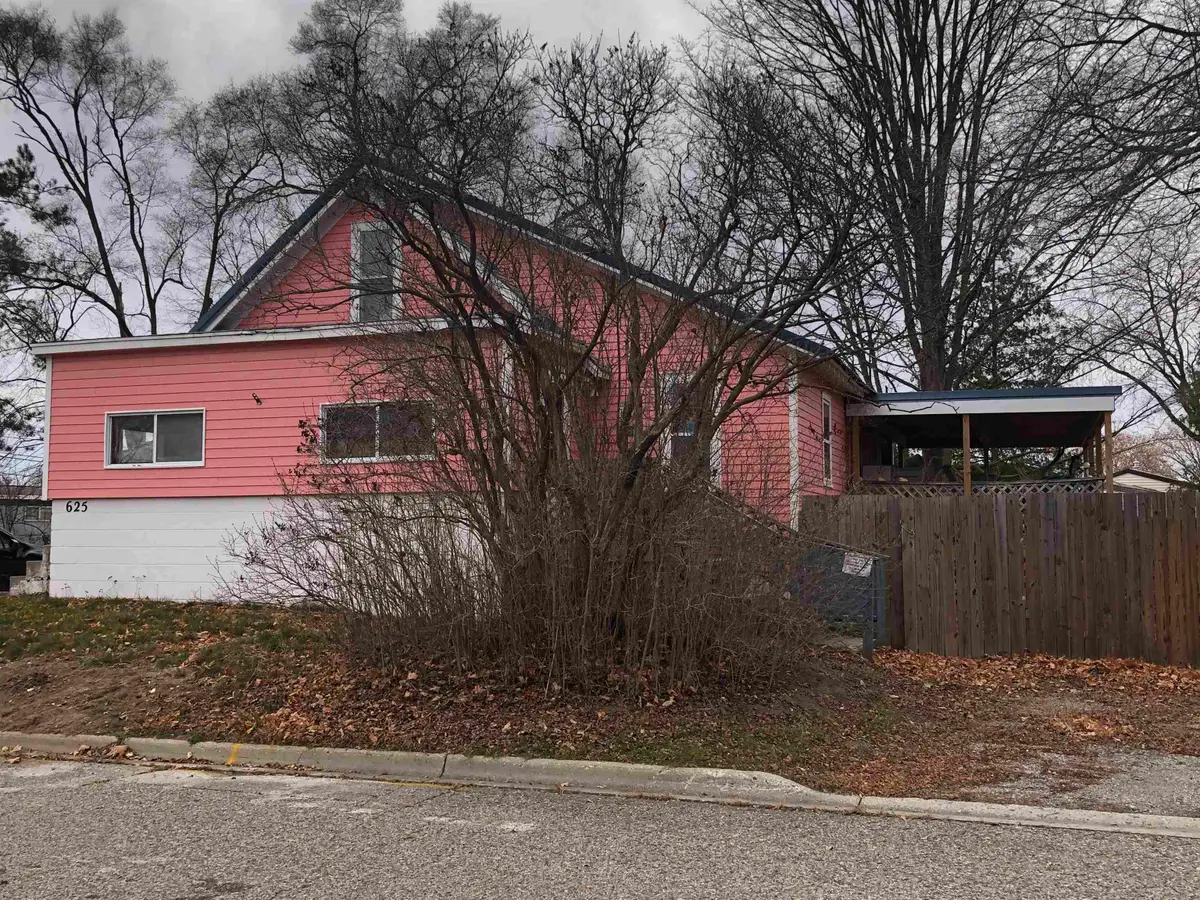 625 Cunningham, Clare, MI 48617 - #1