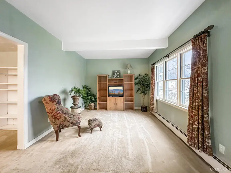 404 S 18th, Escanaba, MI 49829 - Image #2