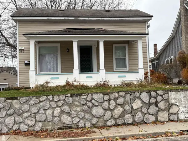 325 N Broadway, Lake Orion, MI 48362