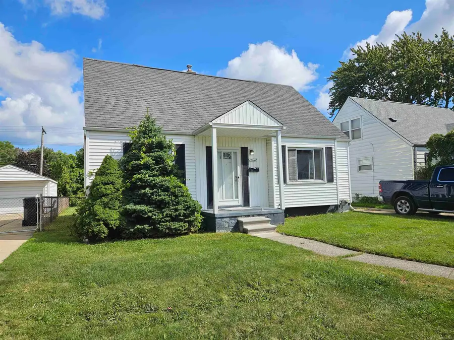 25672 Wiseman, Roseville, MI 48066 - #2