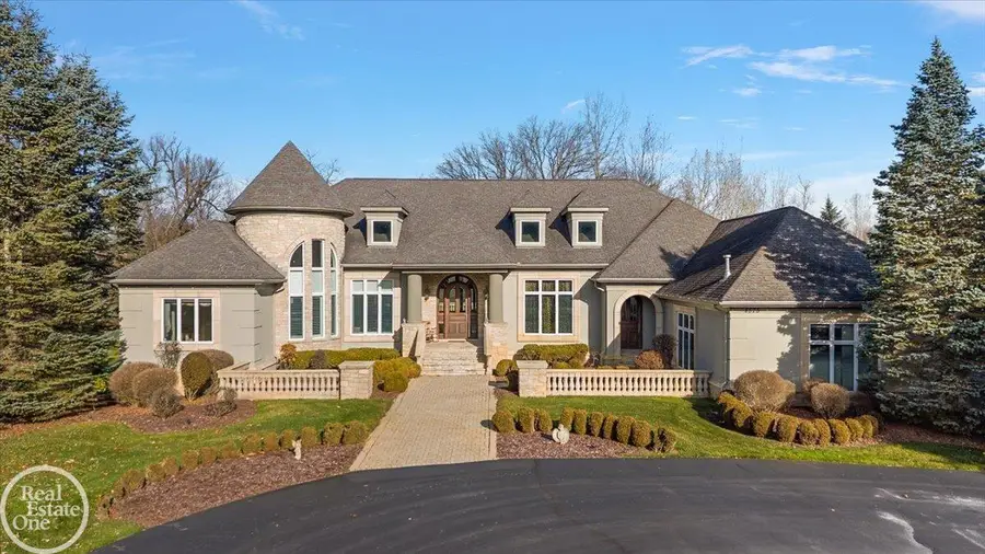 4575 Hidden Glen #Unit 3, Oakland Township, MI 48306 - Image #2