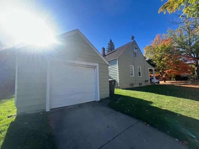 2038 Copeman, Flint, MI 48504 - #2