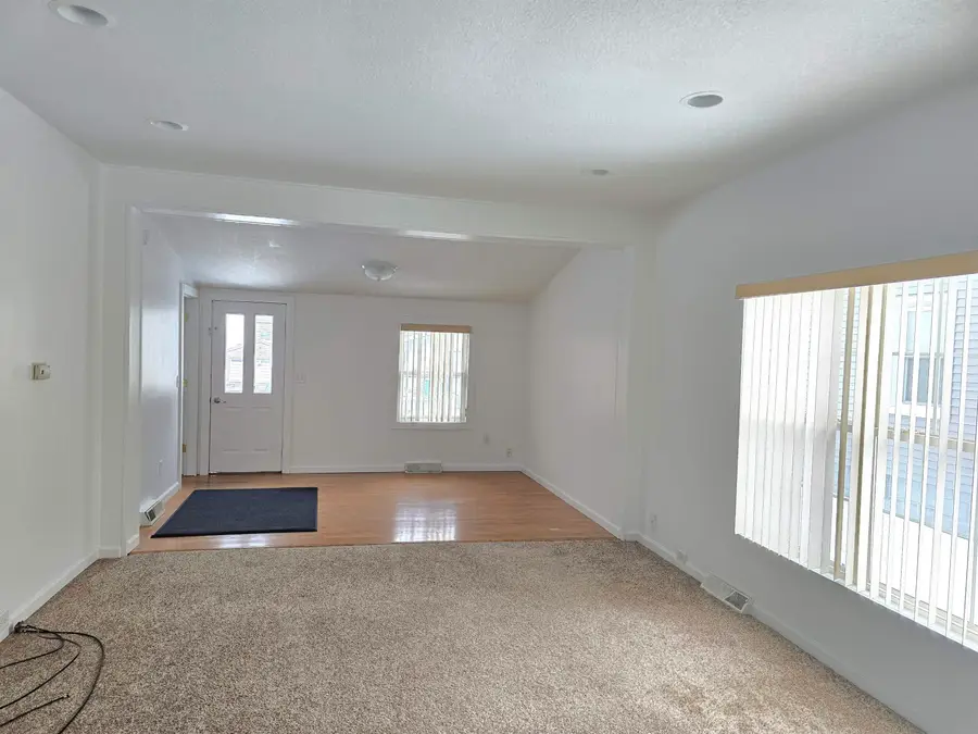 784 Bay, Bay City, MI 48706 - Image #2