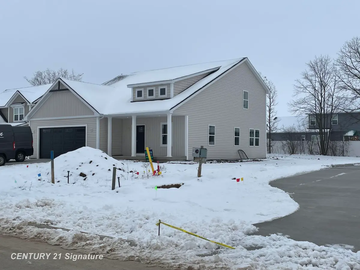 8630 Foxtail, Freeland, MI 48623 - Image #1