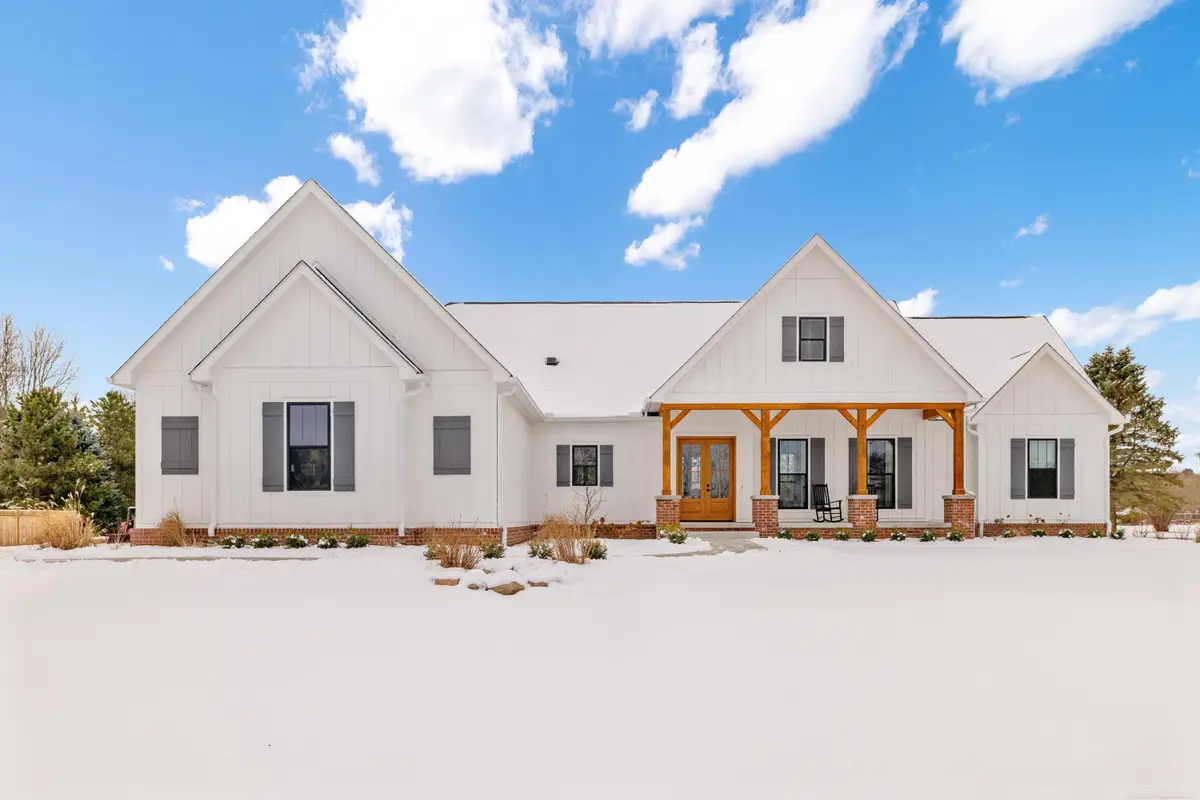 21572 34 Mile, Armada, MI 48005 - Image #1