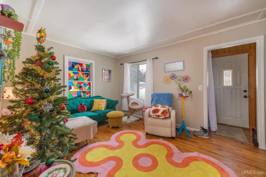 1402 Woodland, Marquette, MI 49855 - Image #3