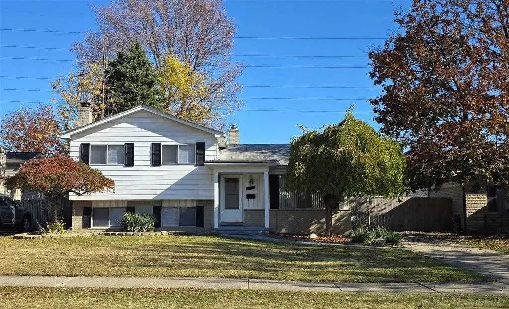 33828 Stonewood, Sterling Heights, MI 48312 - Image #1