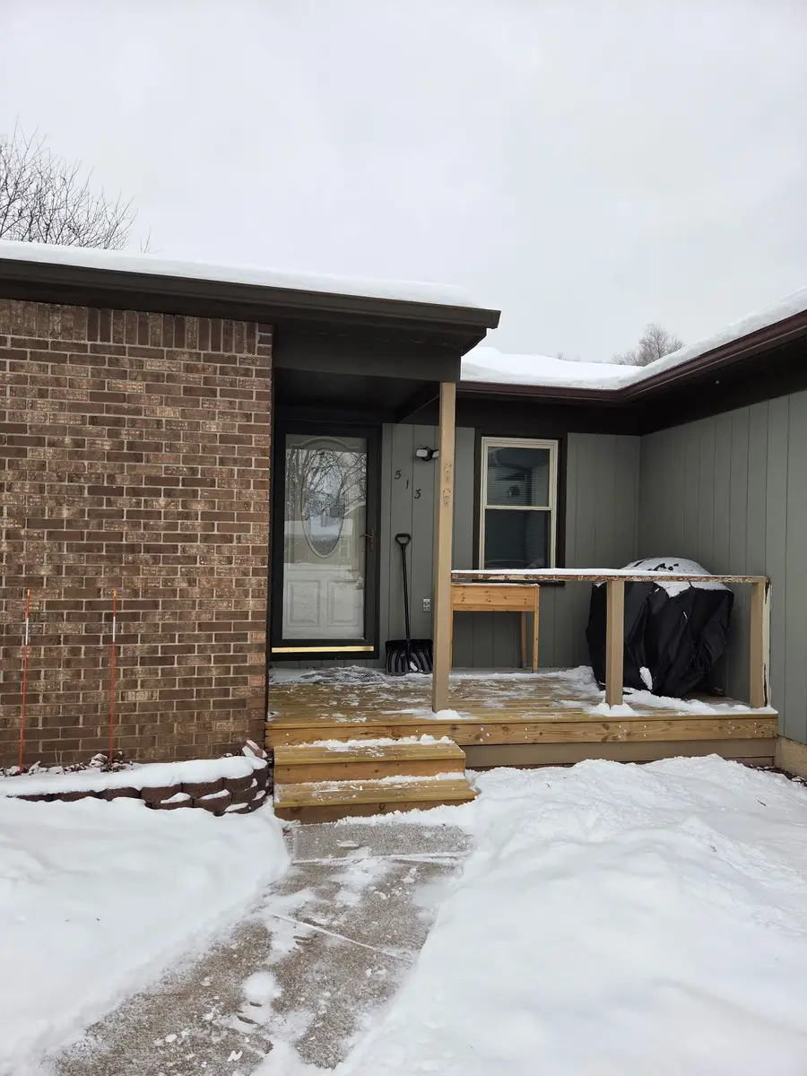 513 N Scott, Dewitt, MI 48820 - Image #2