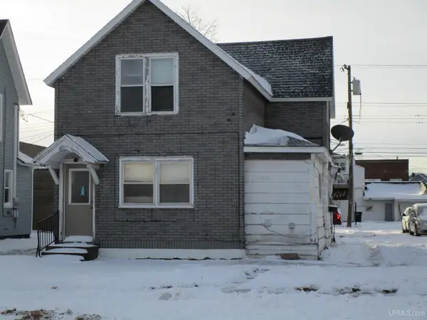 1309 N 1st, Escanaba, MI 49829