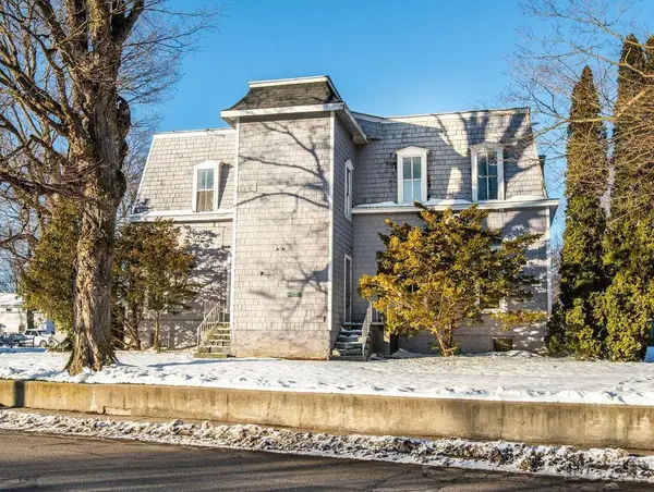 324 Railroad, Hudson, MI 49247