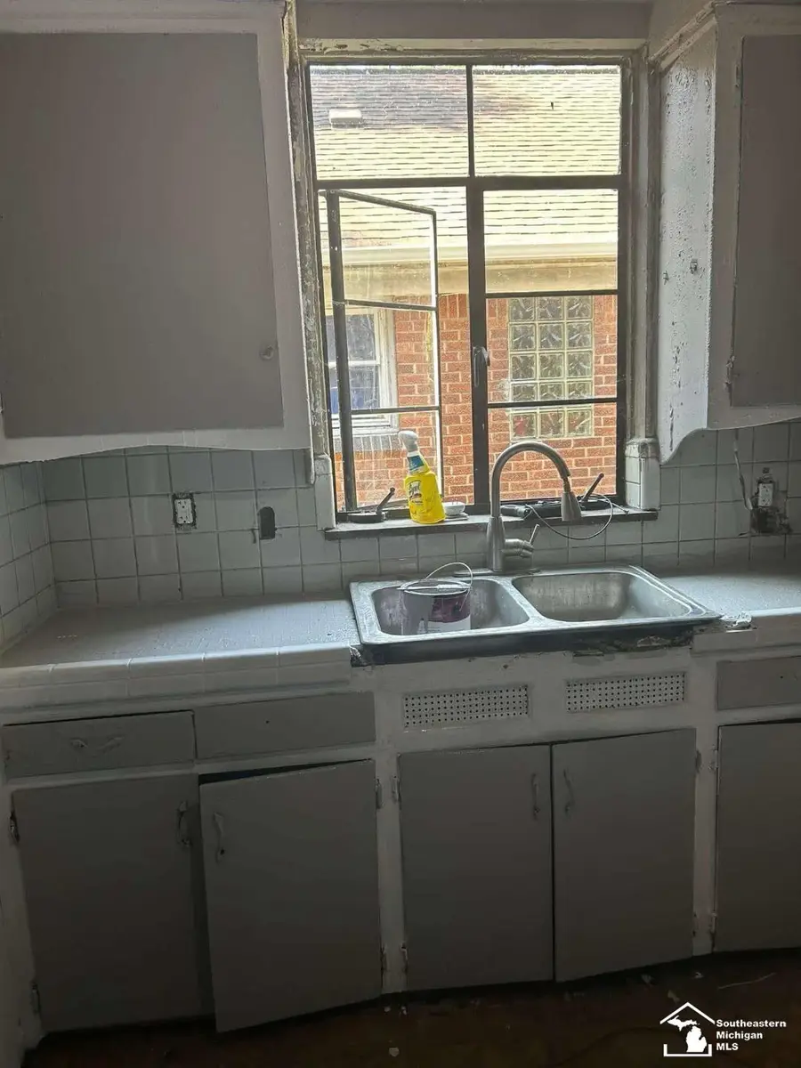 15016 Troester, Detroit, MI 48205 - #2