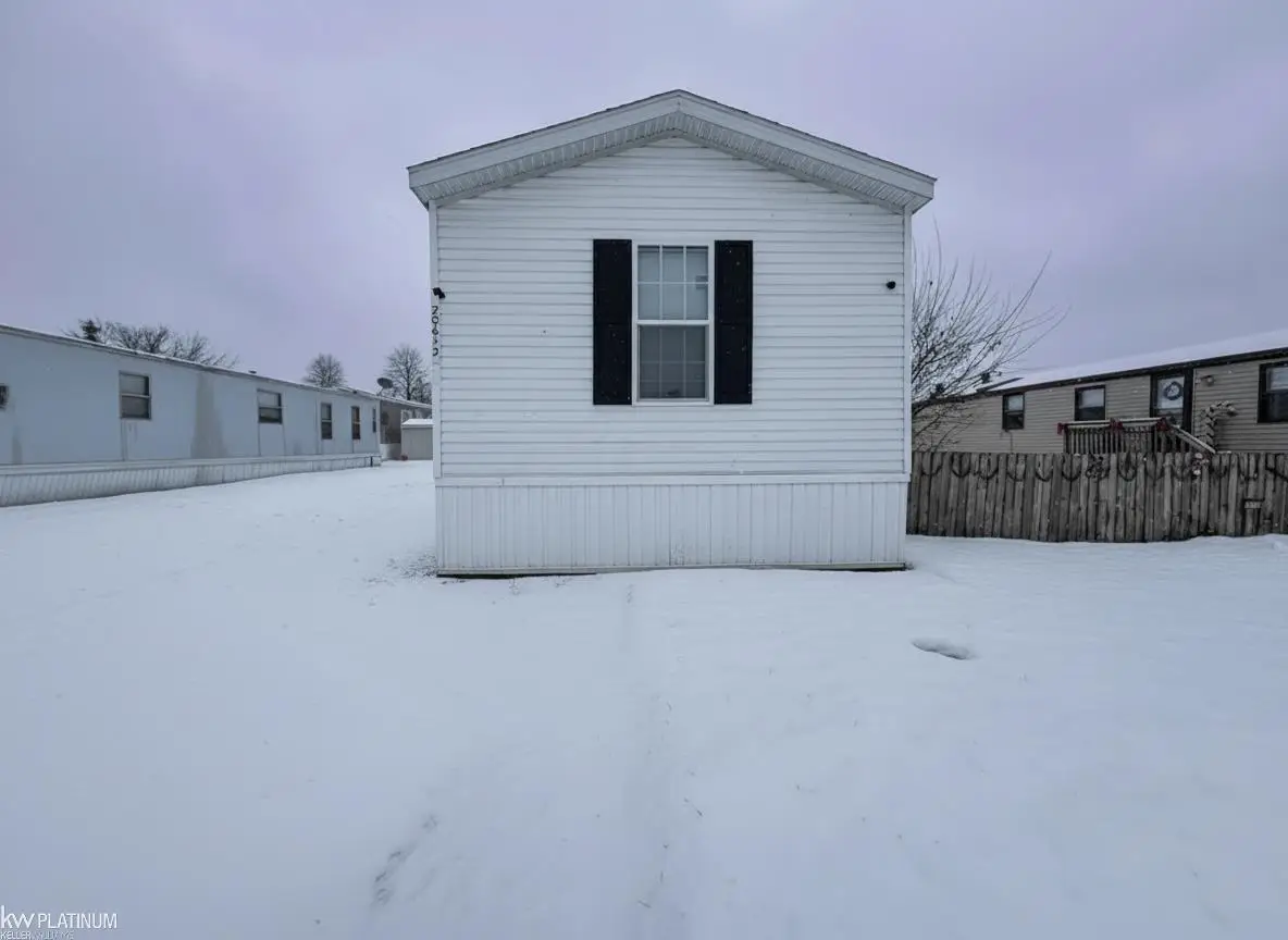 20642 Raleigh, Clinton Township, MI 48036 - Image #1