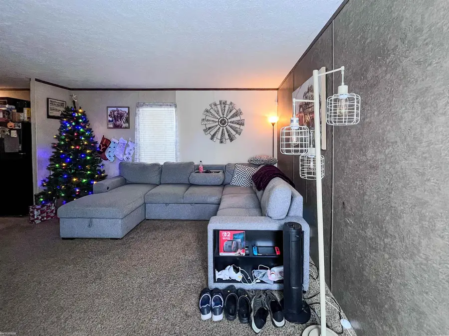 20642 Raleigh, Clinton Township, MI 48036 - Image #3