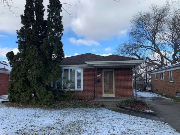 22717 Millenbach, Saint Clair Shores, MI 48081