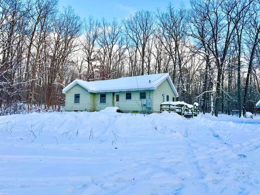 8404 N Dead Stream, Roscommon, MI 48653 - #2