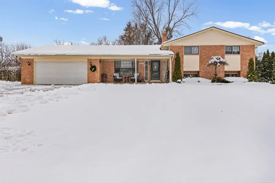 4211 Briar, Shelby Township, MI 48316 - Image #2