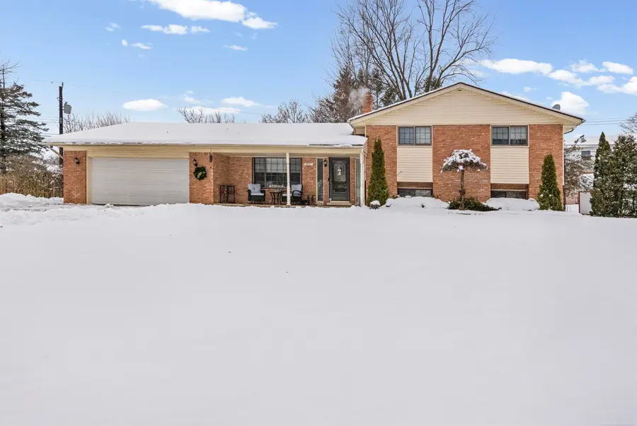 4211 Briar, Shelby Township, MI 48316 - Image #3