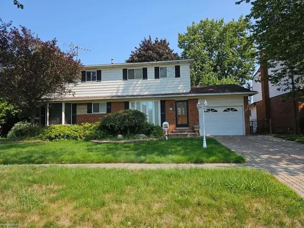 30 Mulligan, Mount Clemens, MI 48043