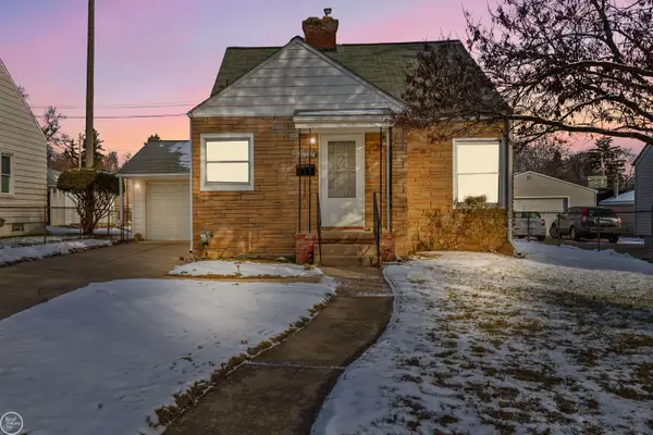 21227 Hillcrest, Clinton Township, MI 48036