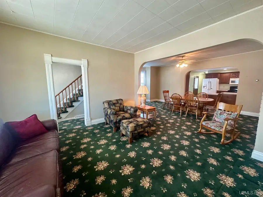 404 S 15th, Escanaba, MI 49829 - Image #2