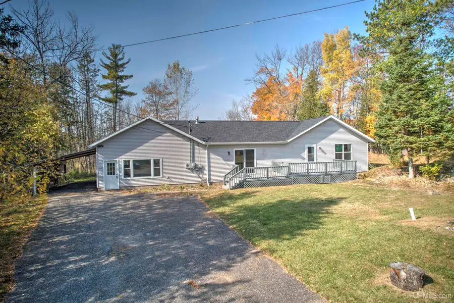 N1307 Hamilton Lake, Vulcan, MI 49892 - Image #2