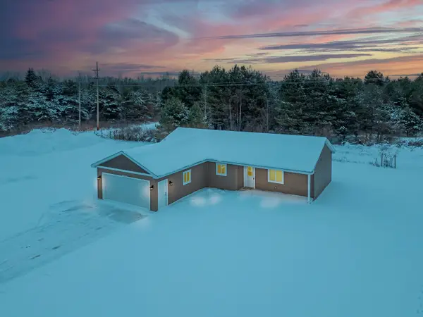 1208 Pheasant Run, Gladwin, MI 48624